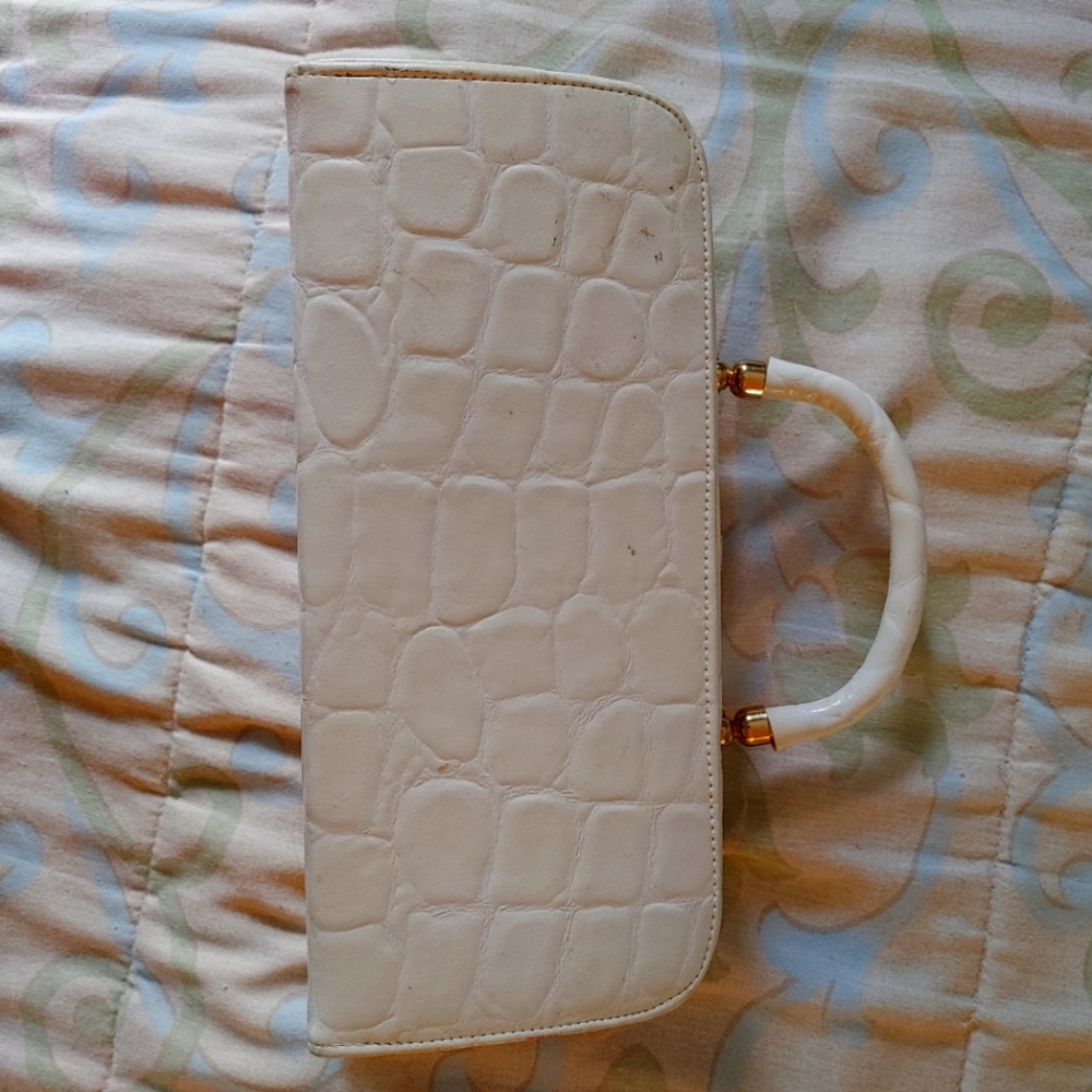 2/$40 Vintage hand bag